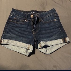 Aeropostale shorts , mid rise , size 00